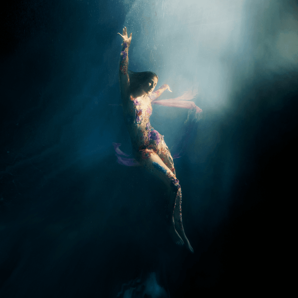 Ellie Goulding - Higher Than Heaven Ellie Goulding - Higher Than Heaven