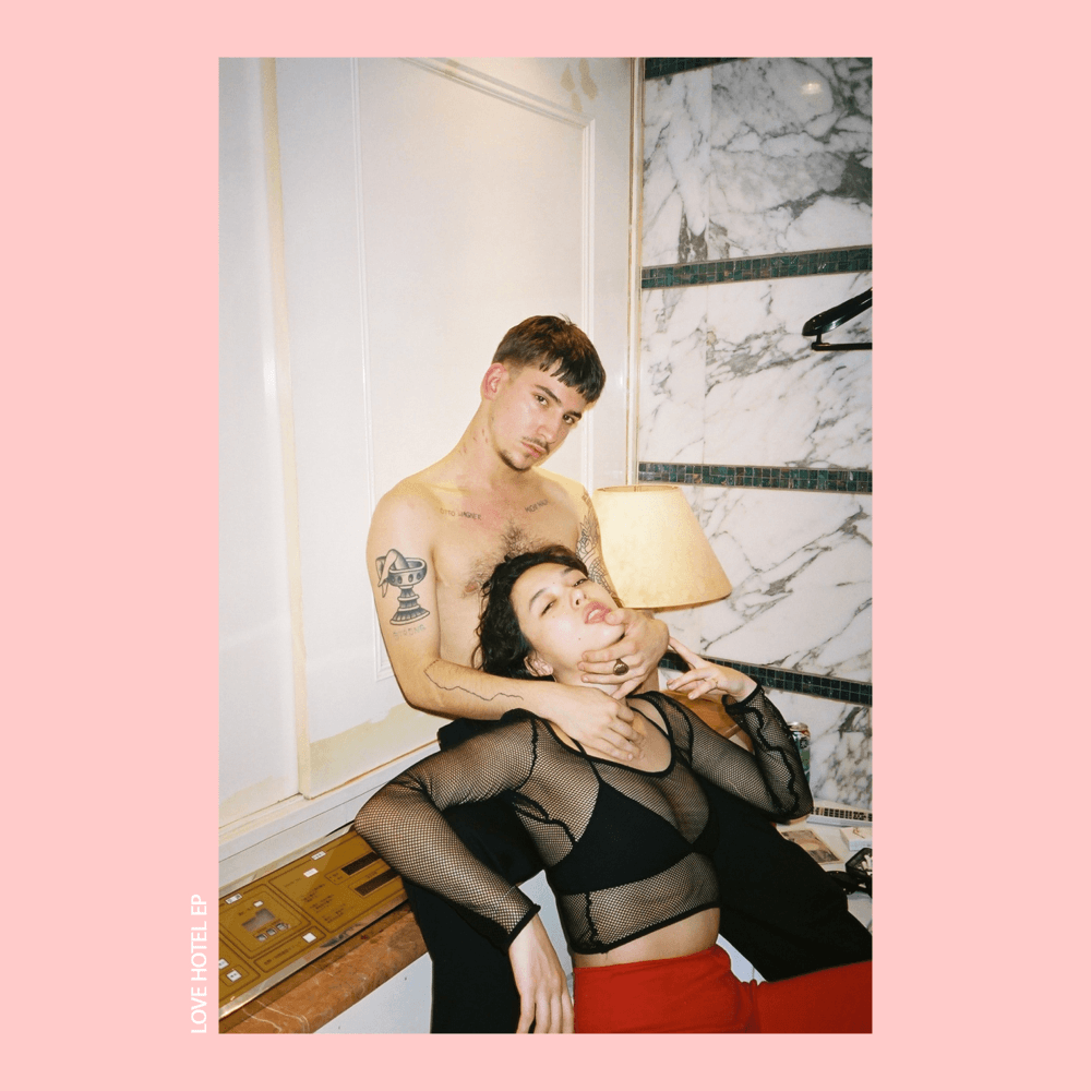 Yung Hurn - Love Hotel Yung Hurn - Love Hotel