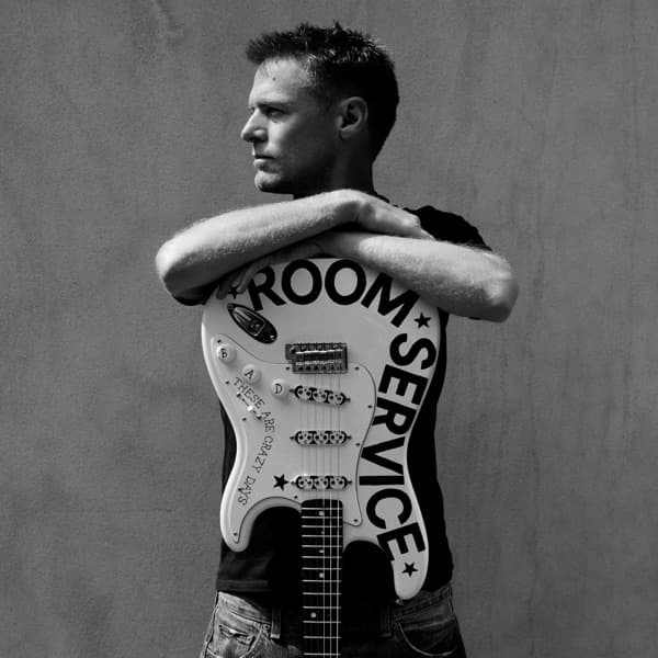 Bryan Adams - Room Service