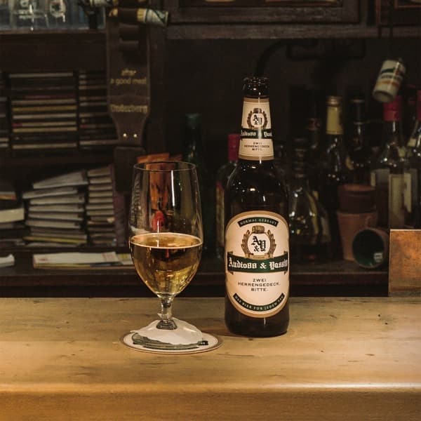 Audio88 & Yassin - Zwei Herrengedeck, Bitte.